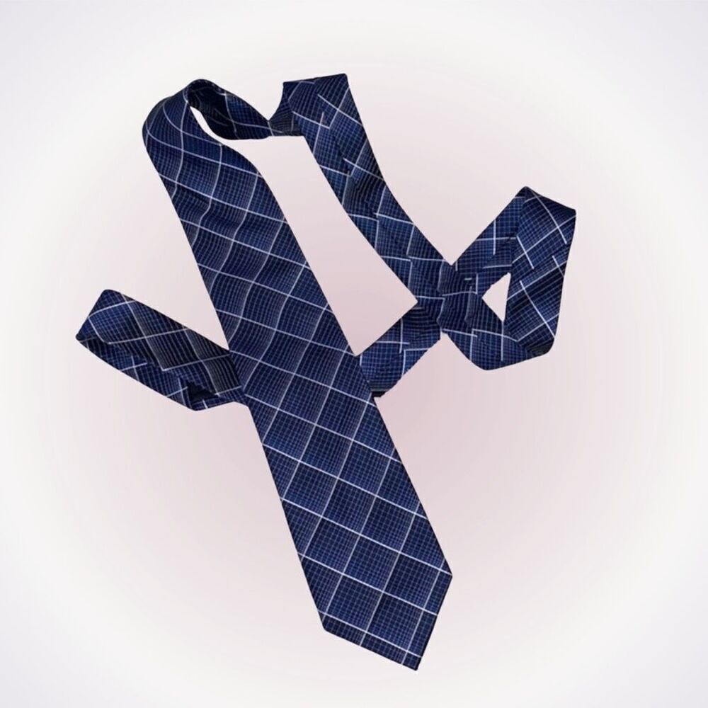 Jones New York navy blue plaid tie | Sz OS